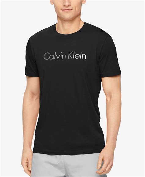 camisa calvin klein con letras de silicona